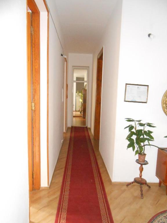 Room 404 Guest House ティビリシ 部屋 写真